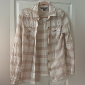 Woman’s plaid top